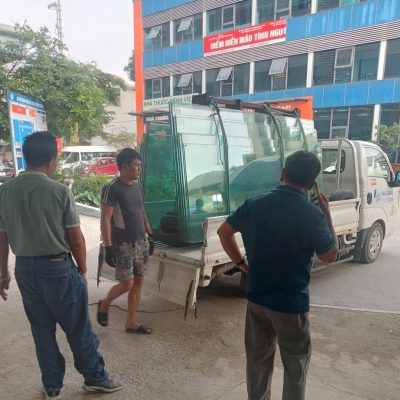 Chuyển kính lên xuống tầng