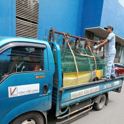 Chuyển kính lên xuống tầng